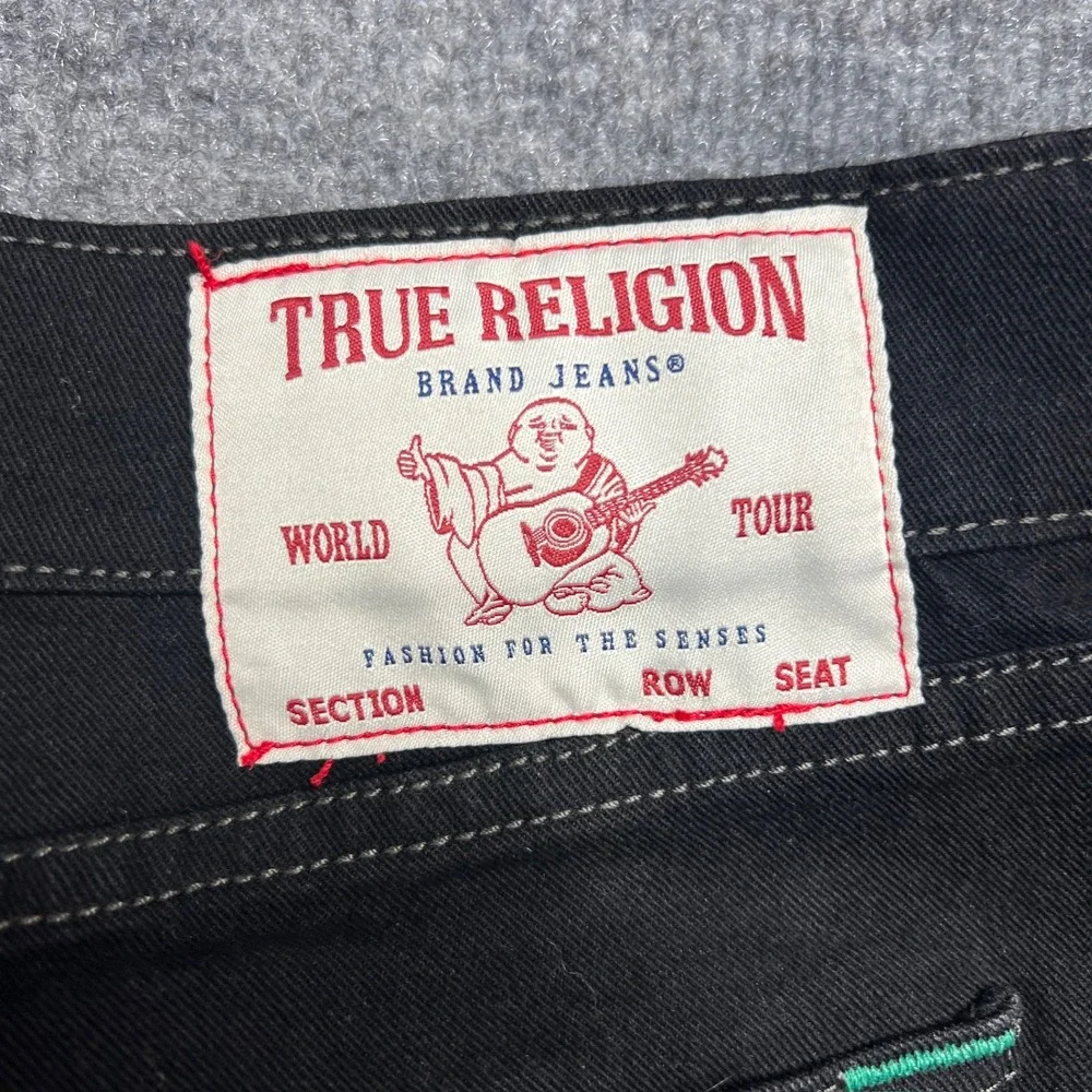 NWT True Religion Mens 36 Geno SN Slim Jeans Black Rinse Green Stitching 700386‎